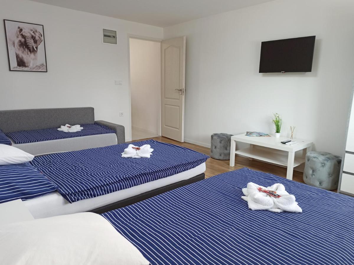 Grafit Apartmanok Hajdúnánás Zewnętrze zdjęcie