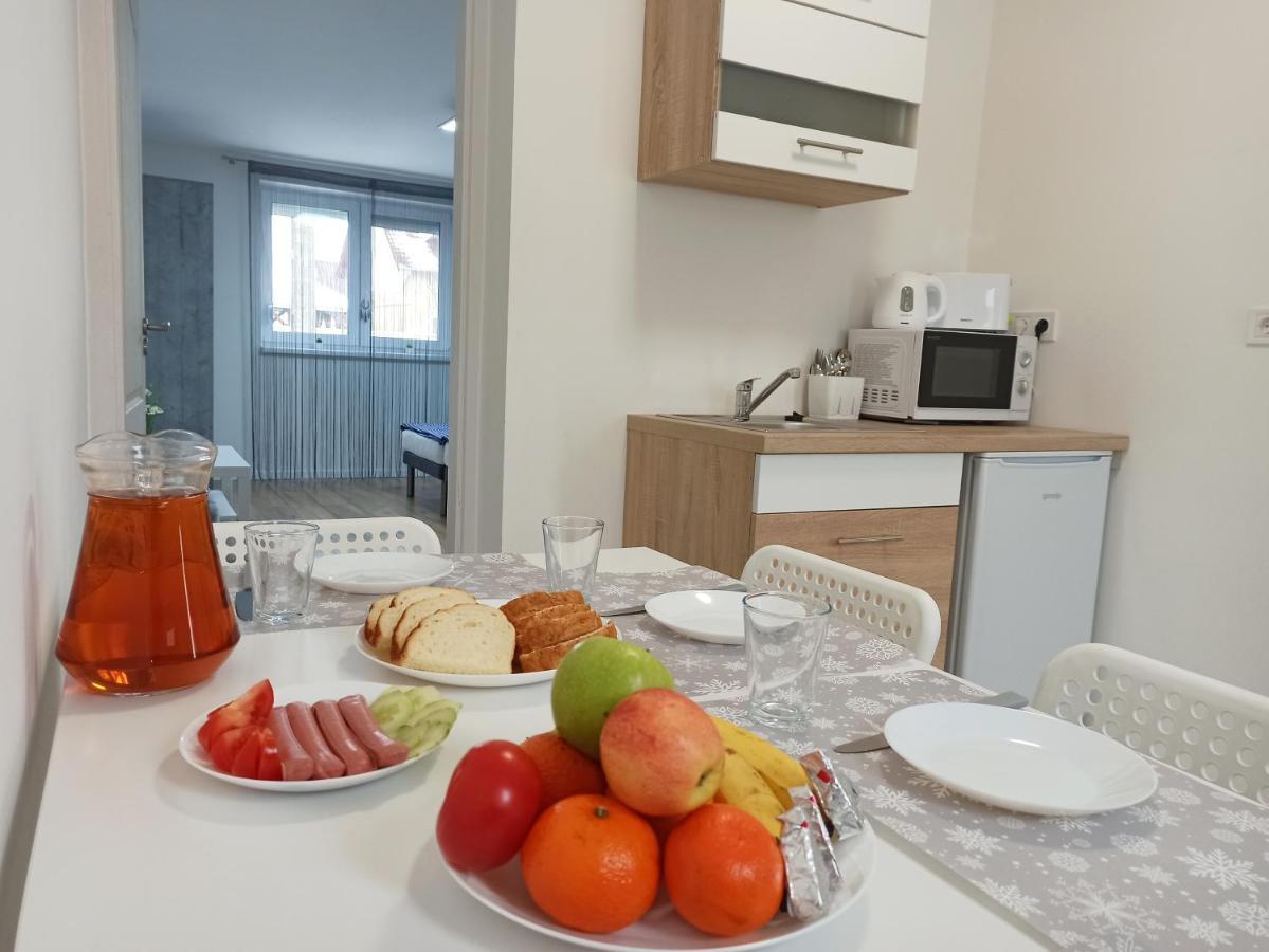 Grafit Apartmanok Hajdúnánás Zewnętrze zdjęcie