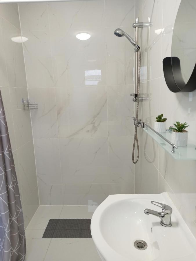Grafit Apartmanok Hajdúnánás Zewnętrze zdjęcie
